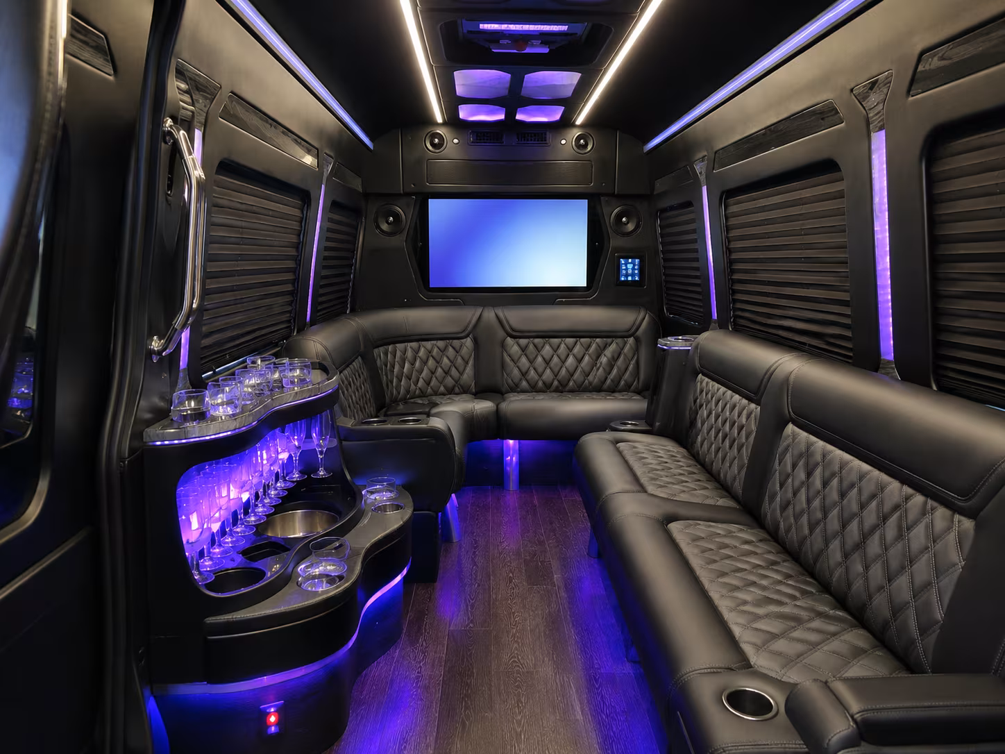 employee shuttles and group transportation for lake havasu city businesses